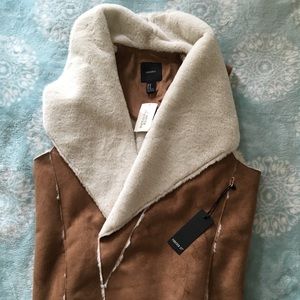 Forever 21 faux suede vest M